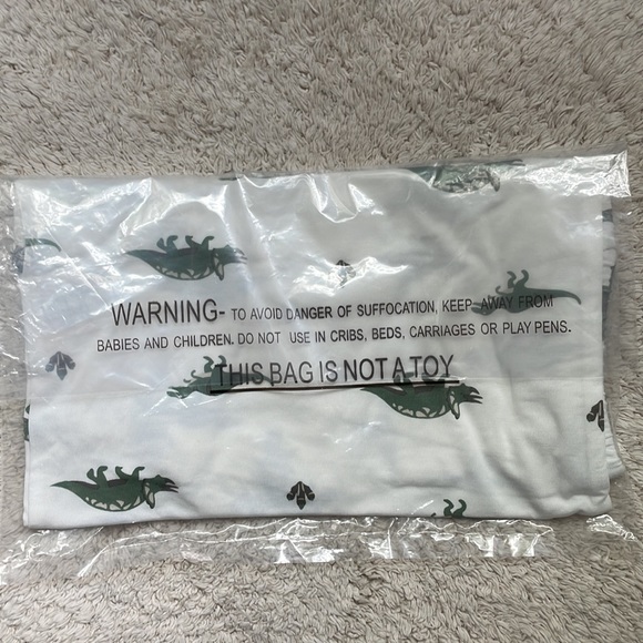 NIB Kyte Baby short sleeve pajama set in dino matcha 4T. - Picture 4 of 4